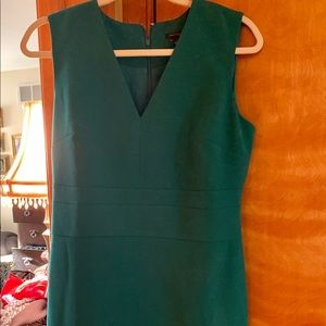 New & Beautiful Ann Taylor fitted sheath